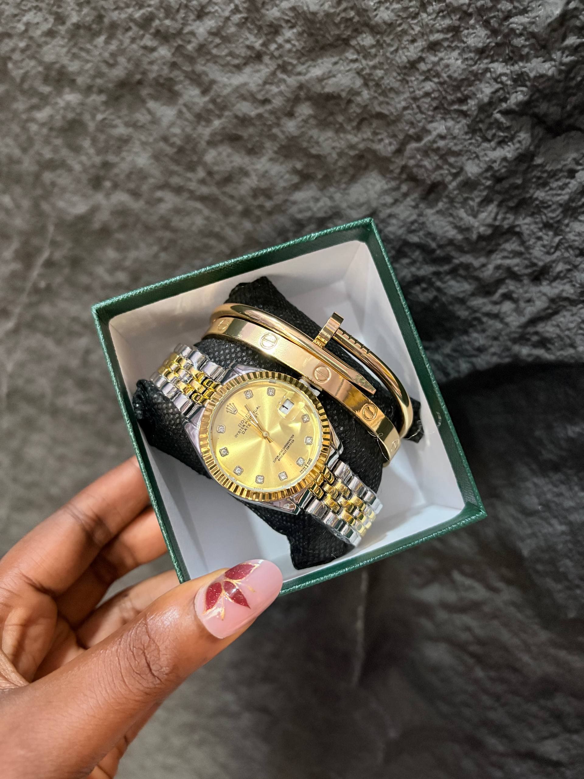 Signature Gold Set